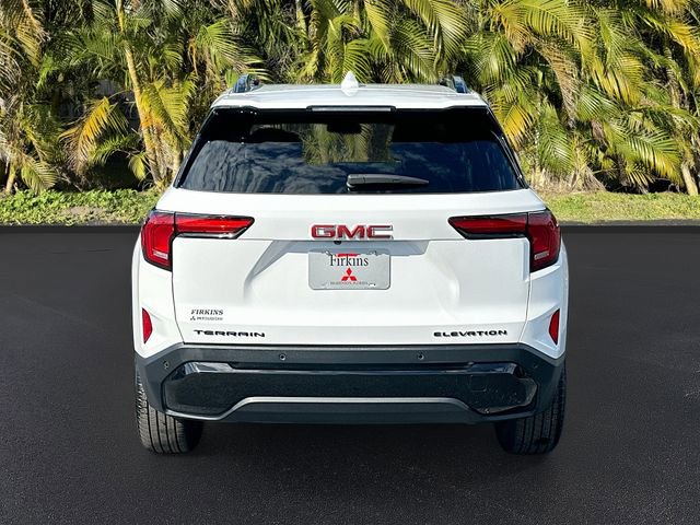 Used 2026 GMC Terrain Elevation w/ Elevation Premium Package FWD image 6