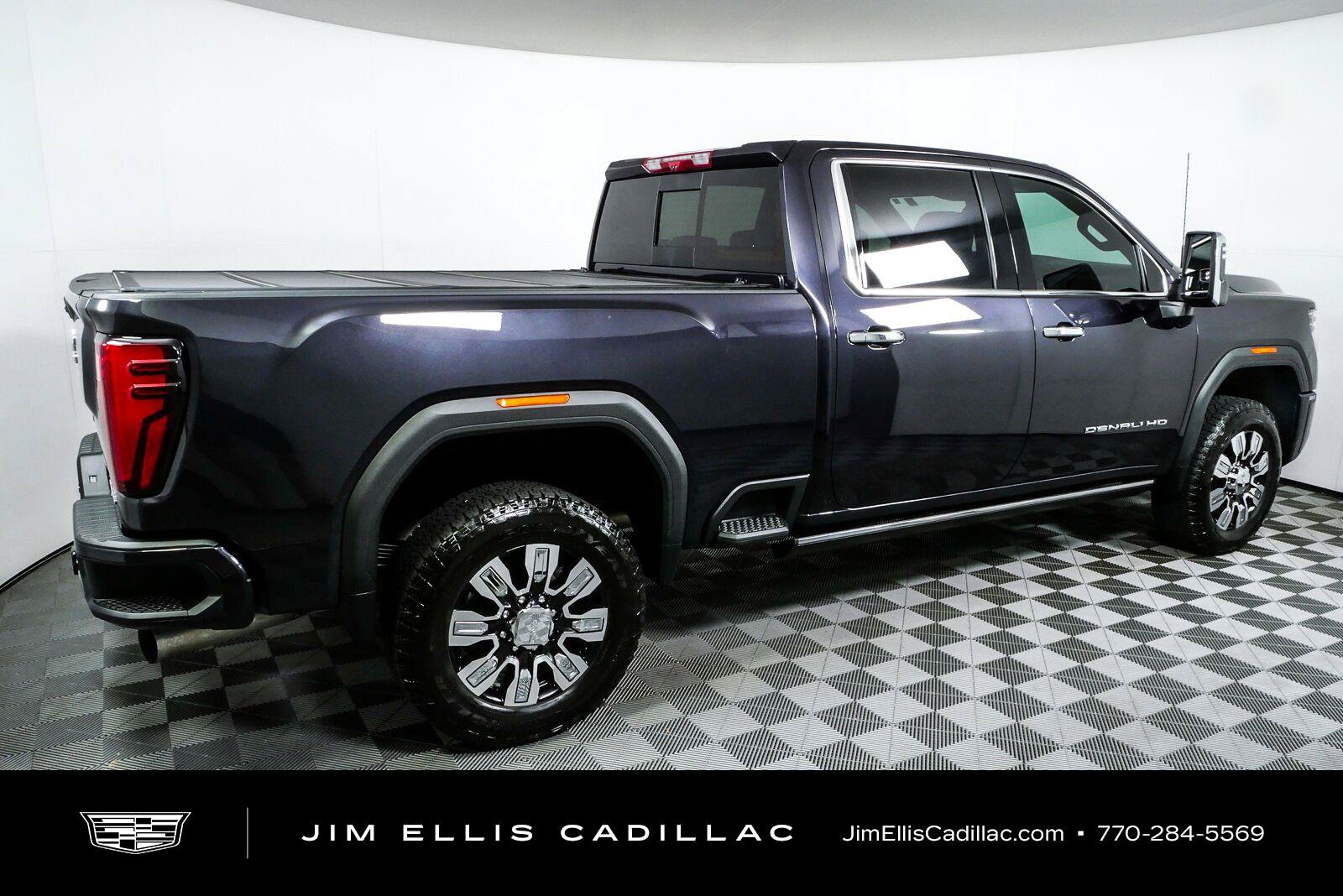 Used 2026 GMC Sierra 2500 Denali w/ Denali Reserve Package AWD/4WD image 2