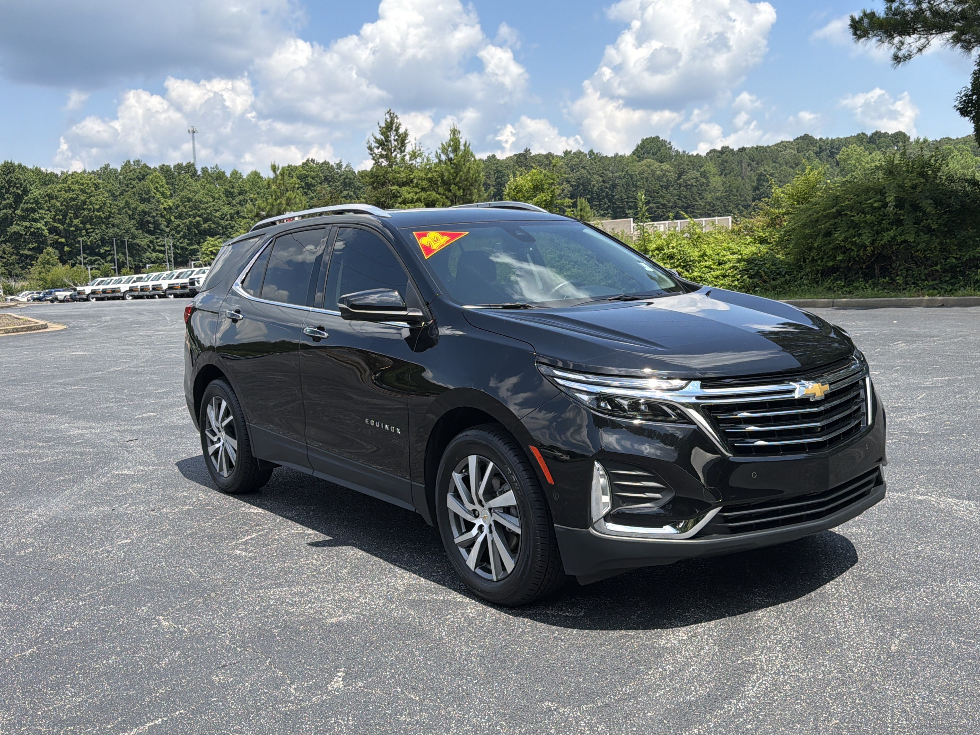 Used 2022 Chevrolet Equinox Premier FWD image 3