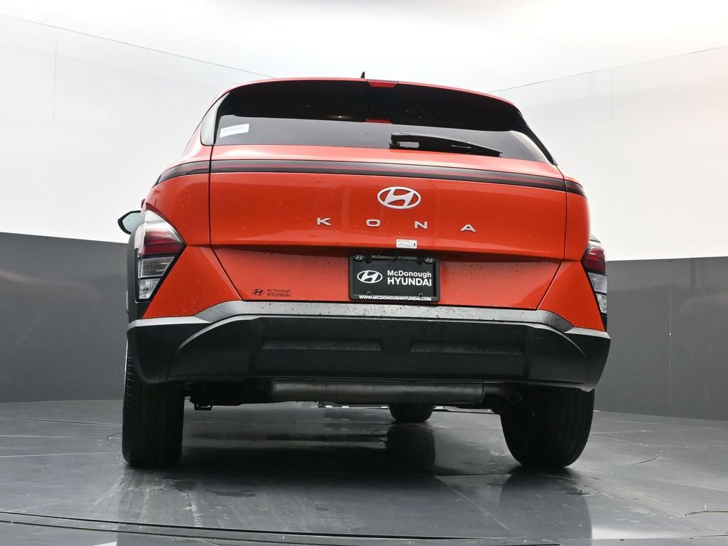 Certified 2025 Hyundai Kona SEL image 17