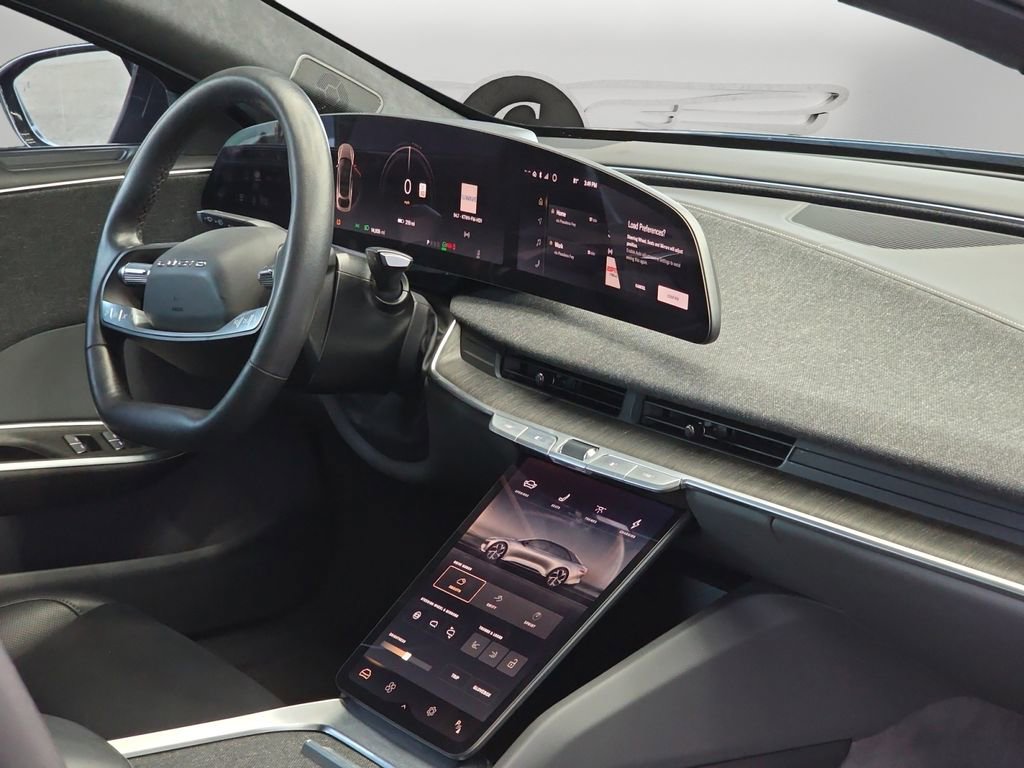 Used 2024 Lucid Air Pure image 11