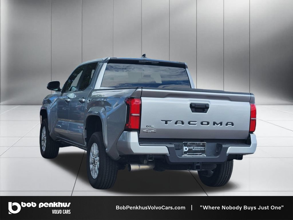 Used 2025 Toyota Tacoma SR5 AWD/4WD image 27