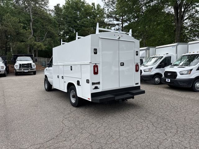 New 2026 Ford E-350 and Econoline 350 Super Duty w/ Power Equipment Group RWD image 6