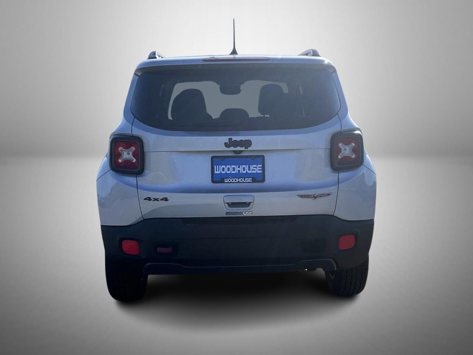 Used 2018 Jeep Renegade Trailhawk AWD/4WD image 6