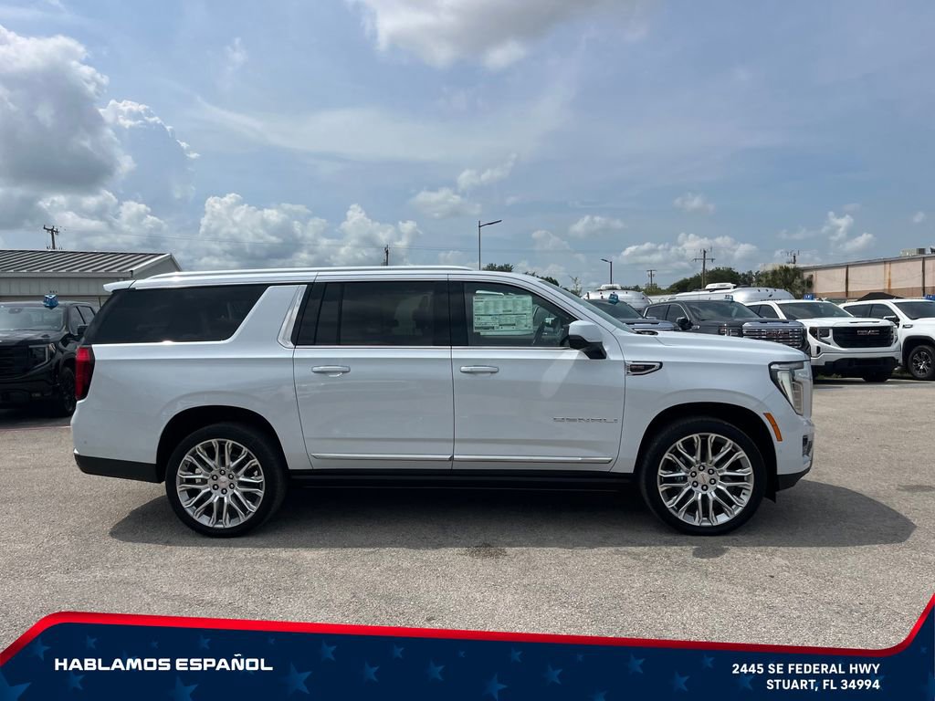 New 2026 GMC Yukon XL Denali w/ Denali Reserve Package AWD/4WD image 4