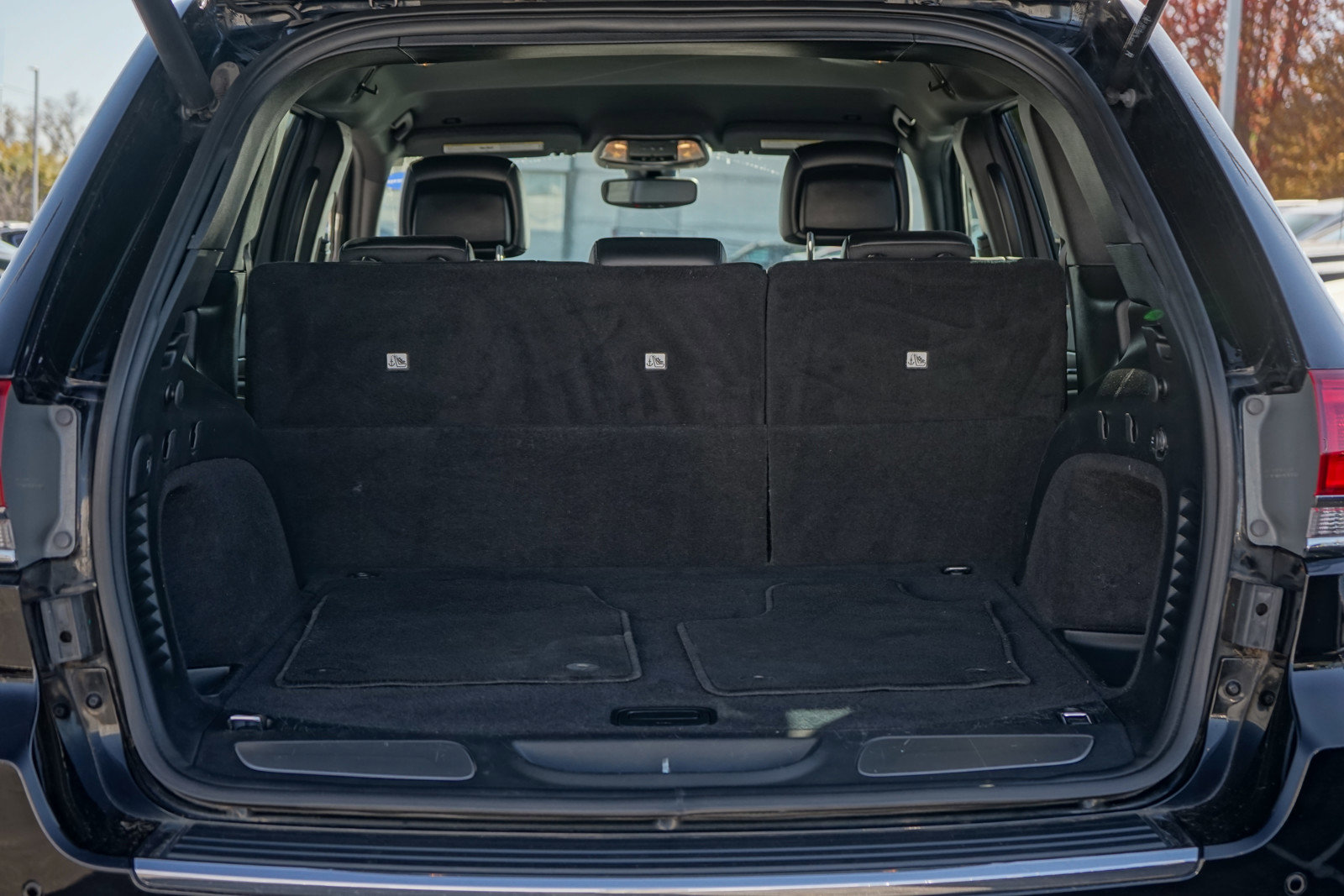 Used 2019 Jeep Grand Cherokee Limited image 9