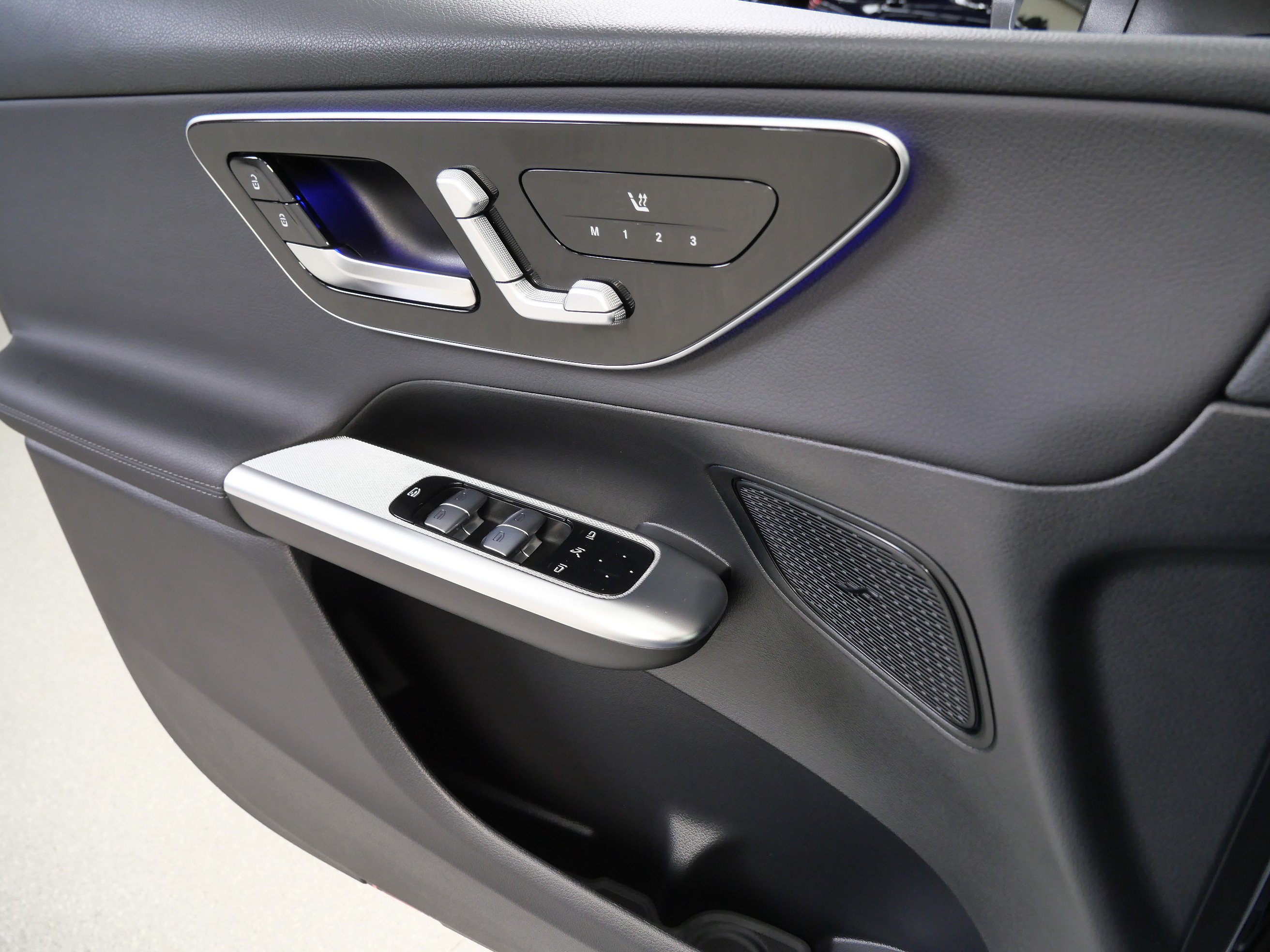 Certified 2026 Mercedes-Benz GLC 300 4MATIC image 29