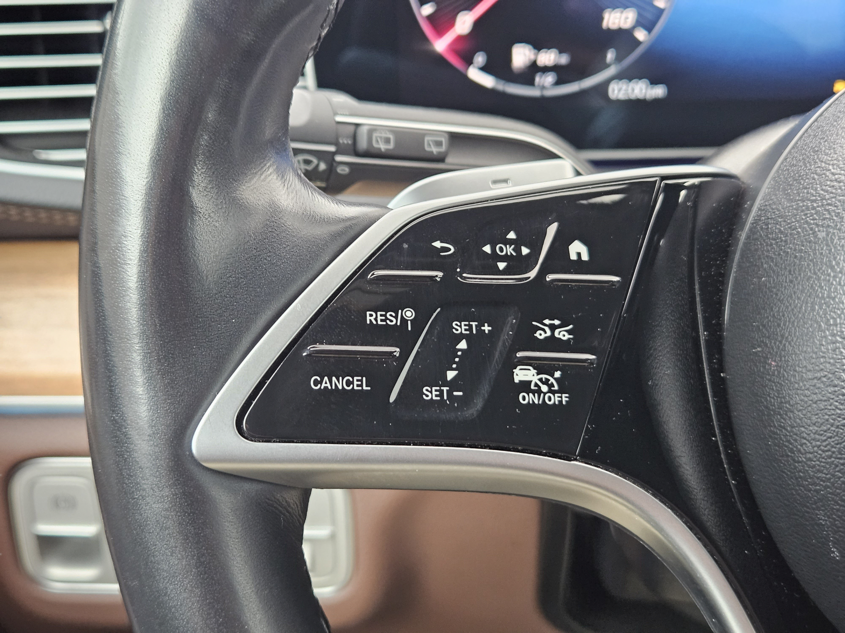 Certified 2024 Mercedes-Benz GLS 450 4MATIC image 20