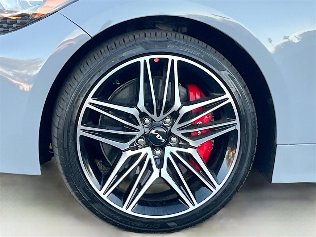 Used 2023 Kia Stinger GT2 image 32