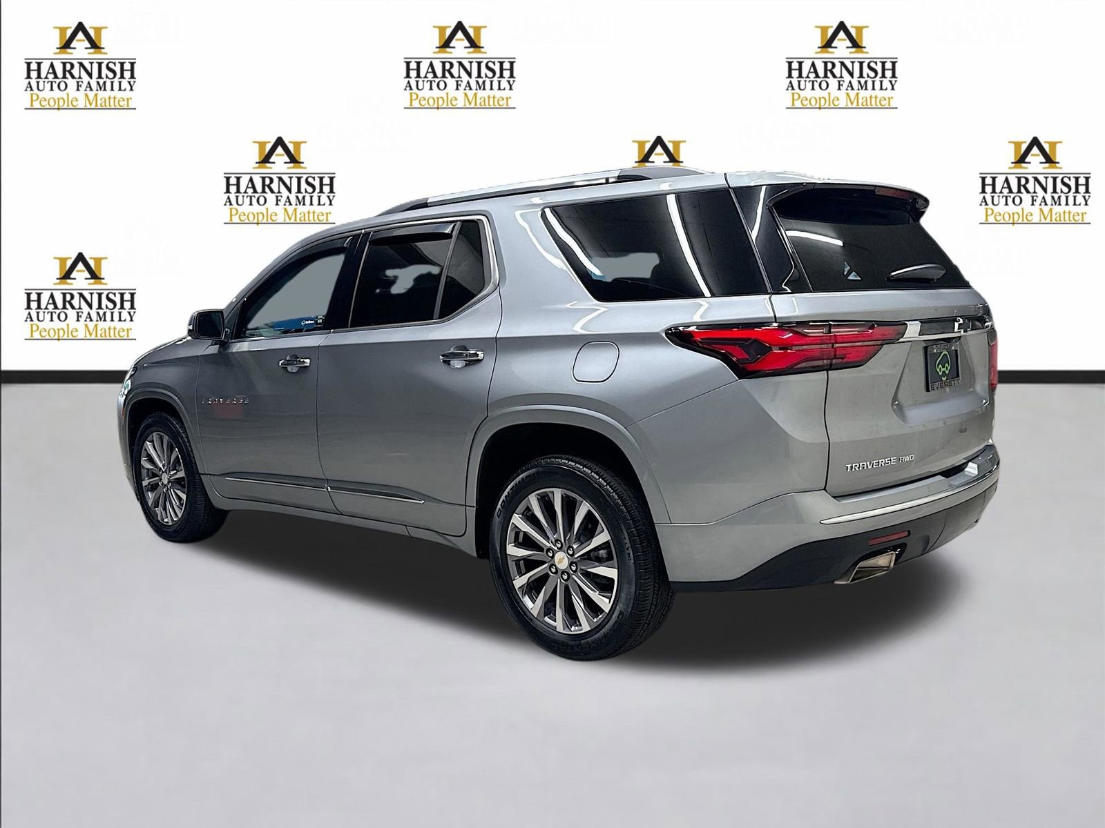 Used 2023 Chevrolet Traverse Premier image 9