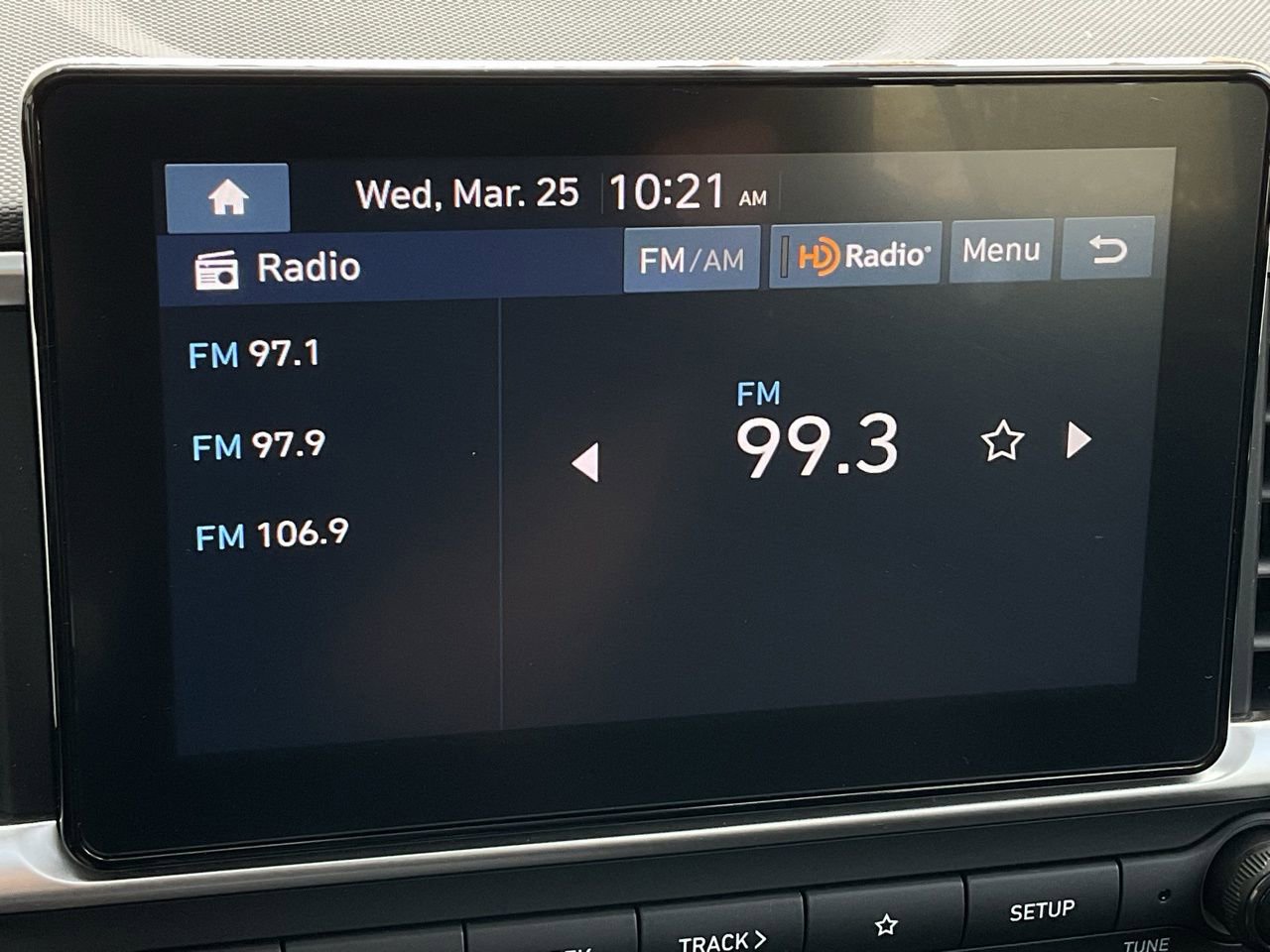 Used 2025 Hyundai Venue SEL image 32