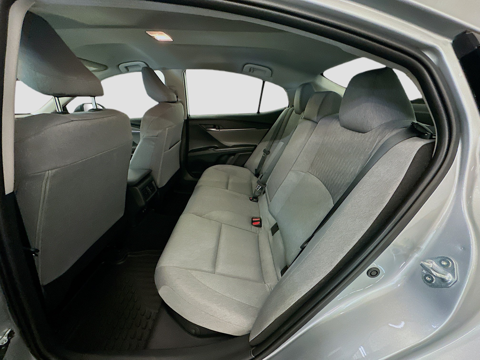 Used 2026 Toyota Camry LE FWD image 29