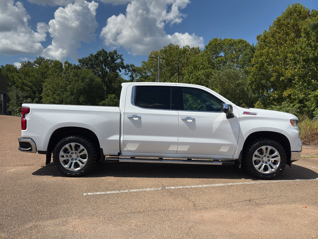 Used 2023 Chevrolet Silverado 1500 LTZ w/ LTZ Convenience Package II AWD/4WD image 30