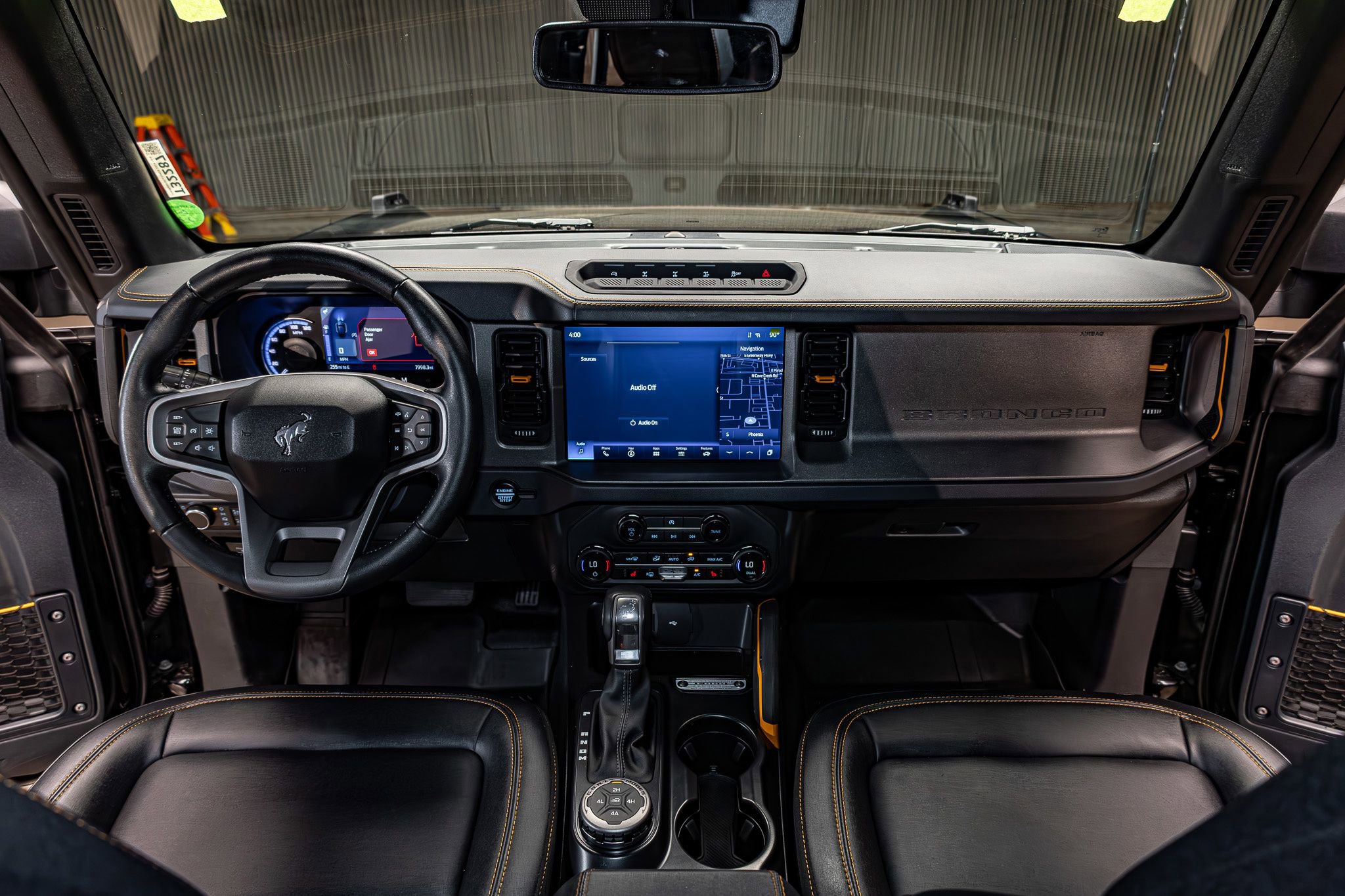 Used 2024 Ford Bronco Badlands image 15