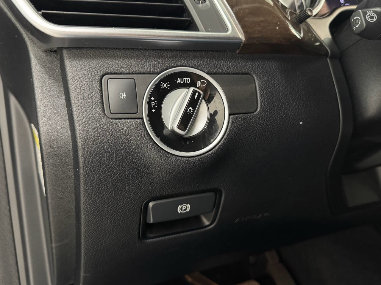 Used 2012 Mercedes-Benz ML 350 4MATIC image 27