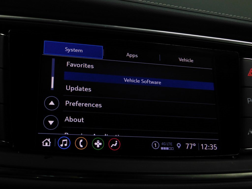 Used 2024 Buick Enclave Essence image 57