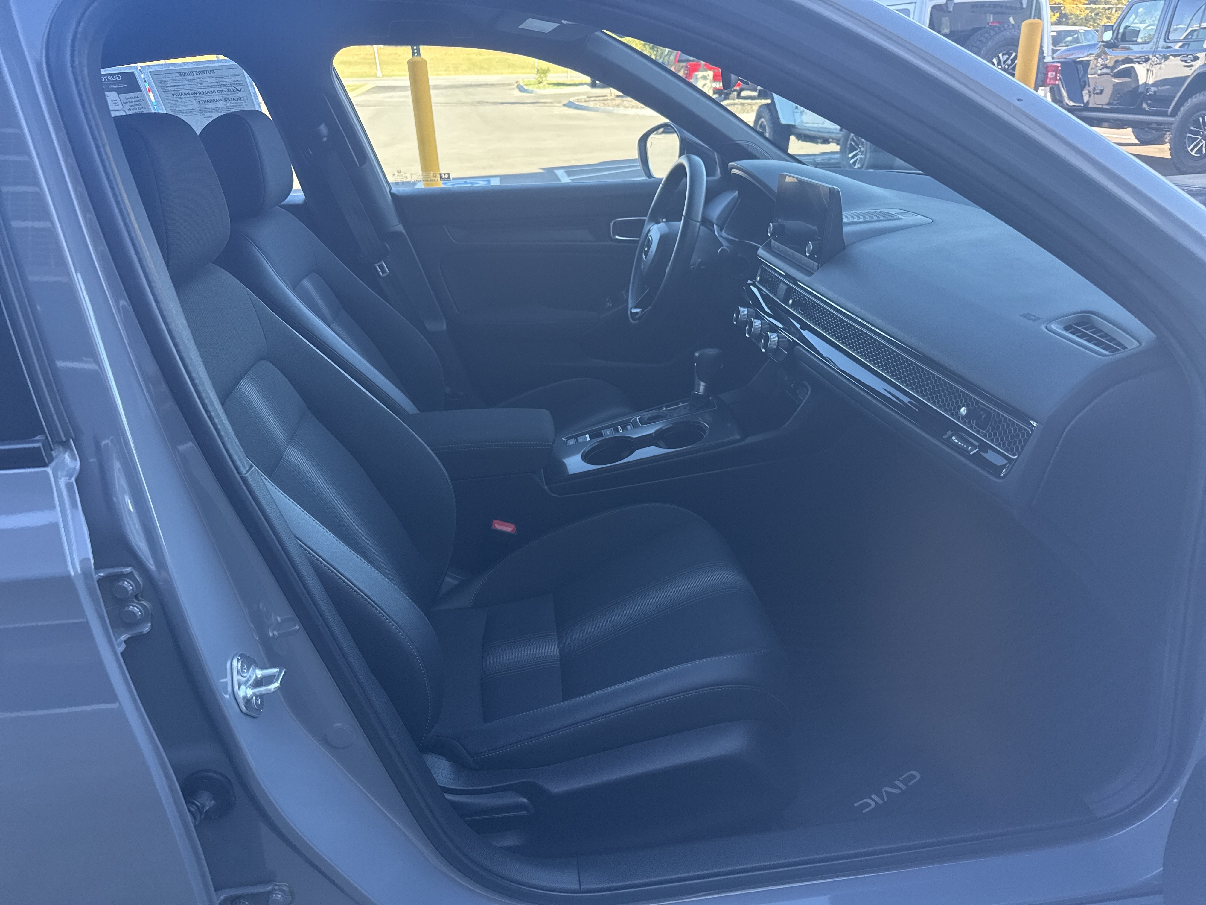 Used 2025 Honda Civic Sport image 21