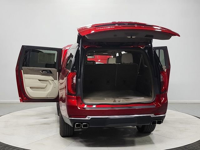 Used 2025 GMC Yukon XL Denali w/ Sun & Power Step Package RWD image 14