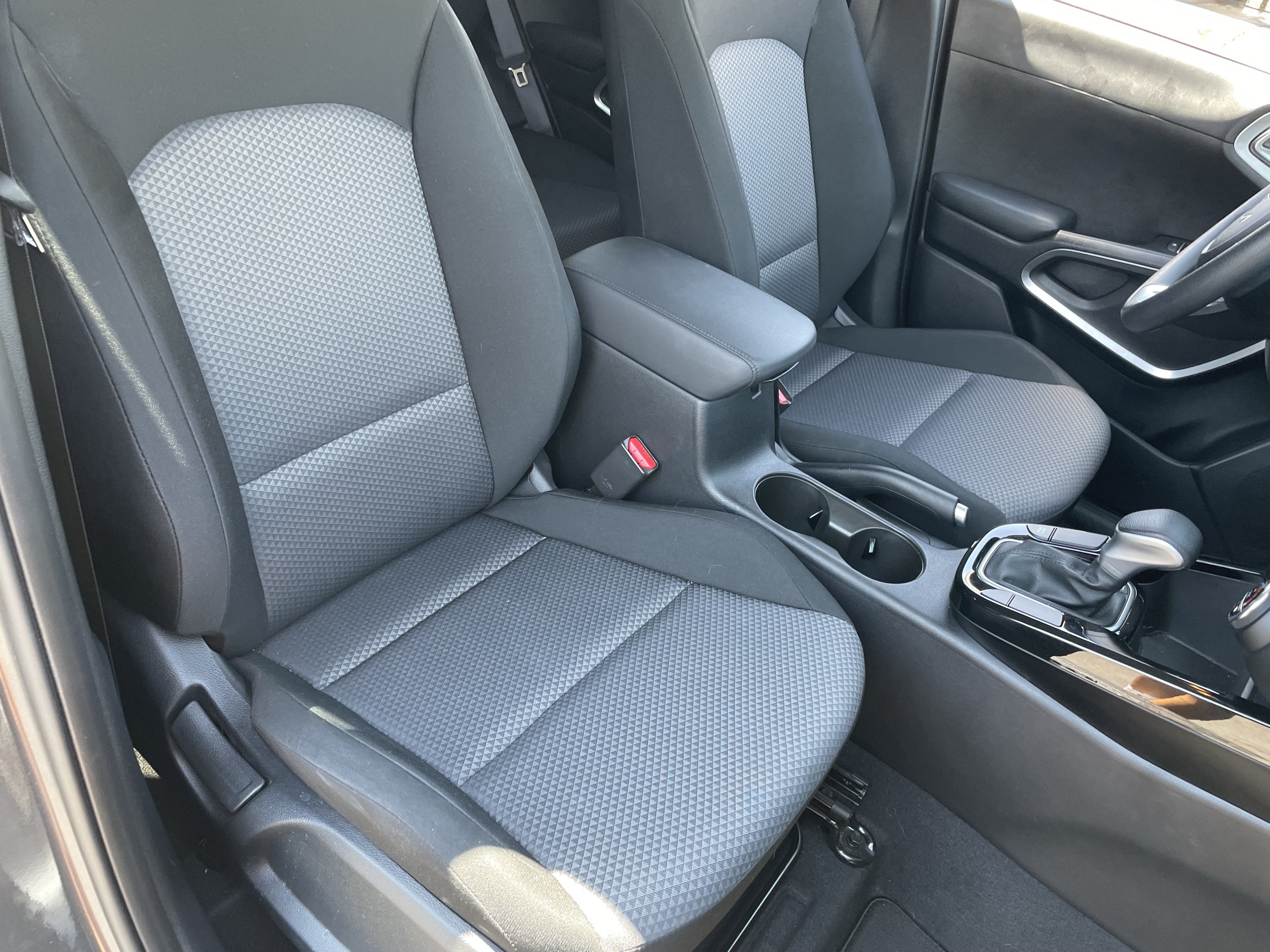 Certified 2025 Kia Soul S FWD image 8