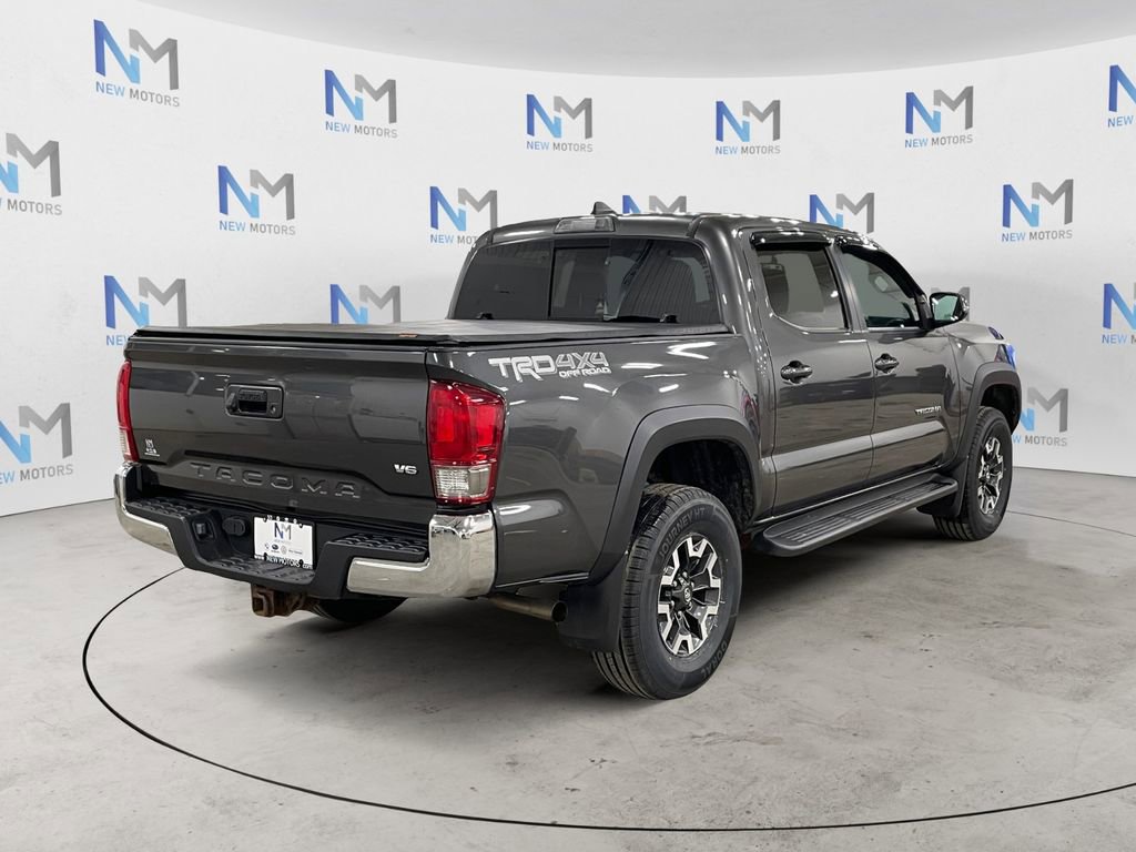 Used 2017 Toyota Tacoma TRD Off-Road w/ Tow Package (A/T) AWD/4WD image 5