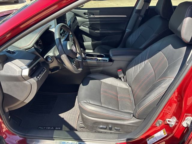 Used 2024 Nissan Altima 2.0 SR FWD image 18