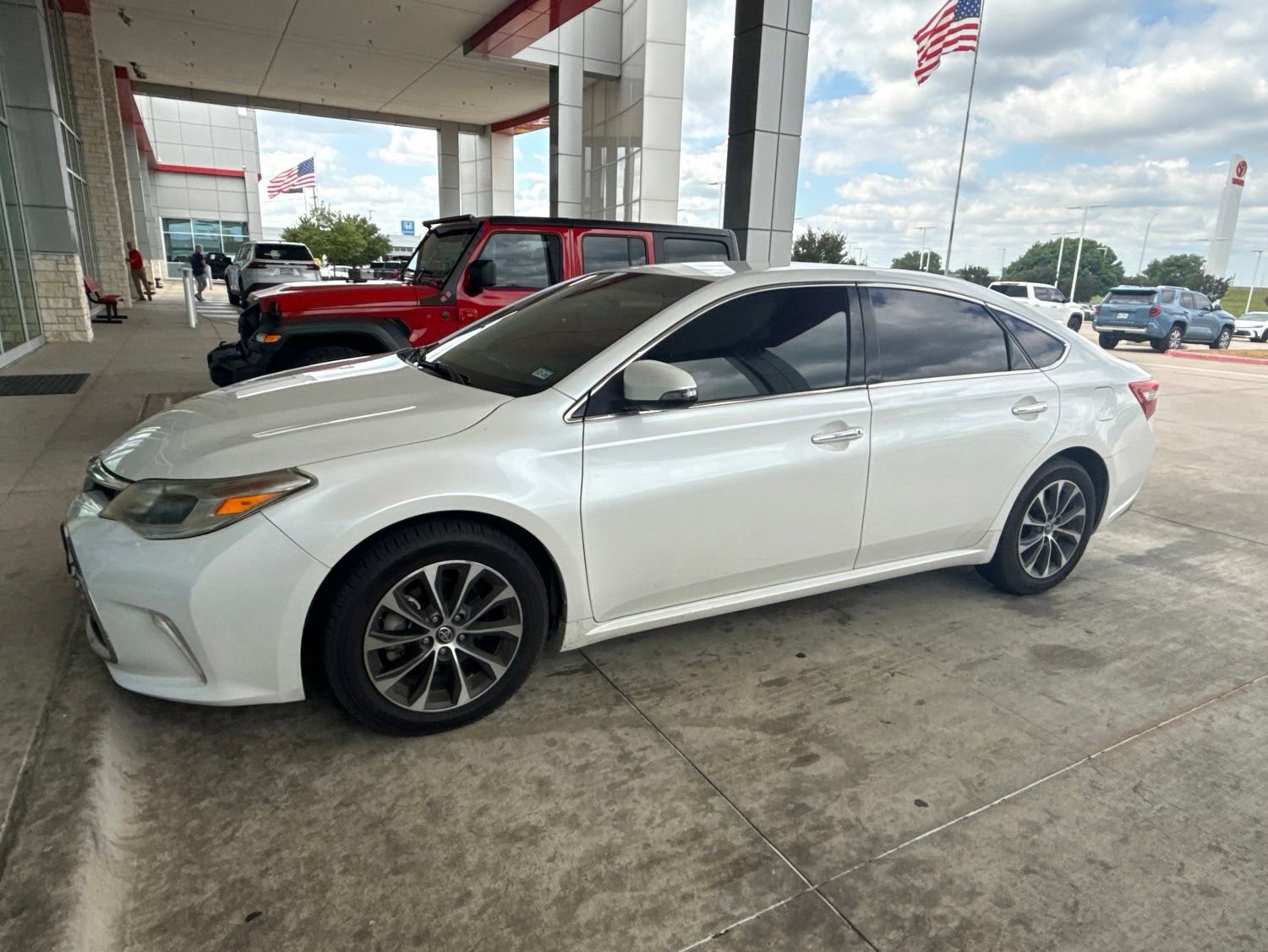 Used 2017 Toyota Avalon XLE w/ Carpet Mat Package