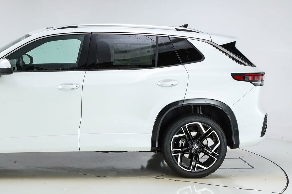 New 2026 Volkswagen Tiguan SEL R-Line AWD/4WD image 43
