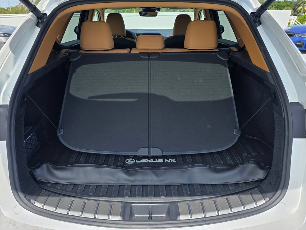 Used 2025 Lexus NX 250 FWD w/ Accessory Package (Z2) image 16
