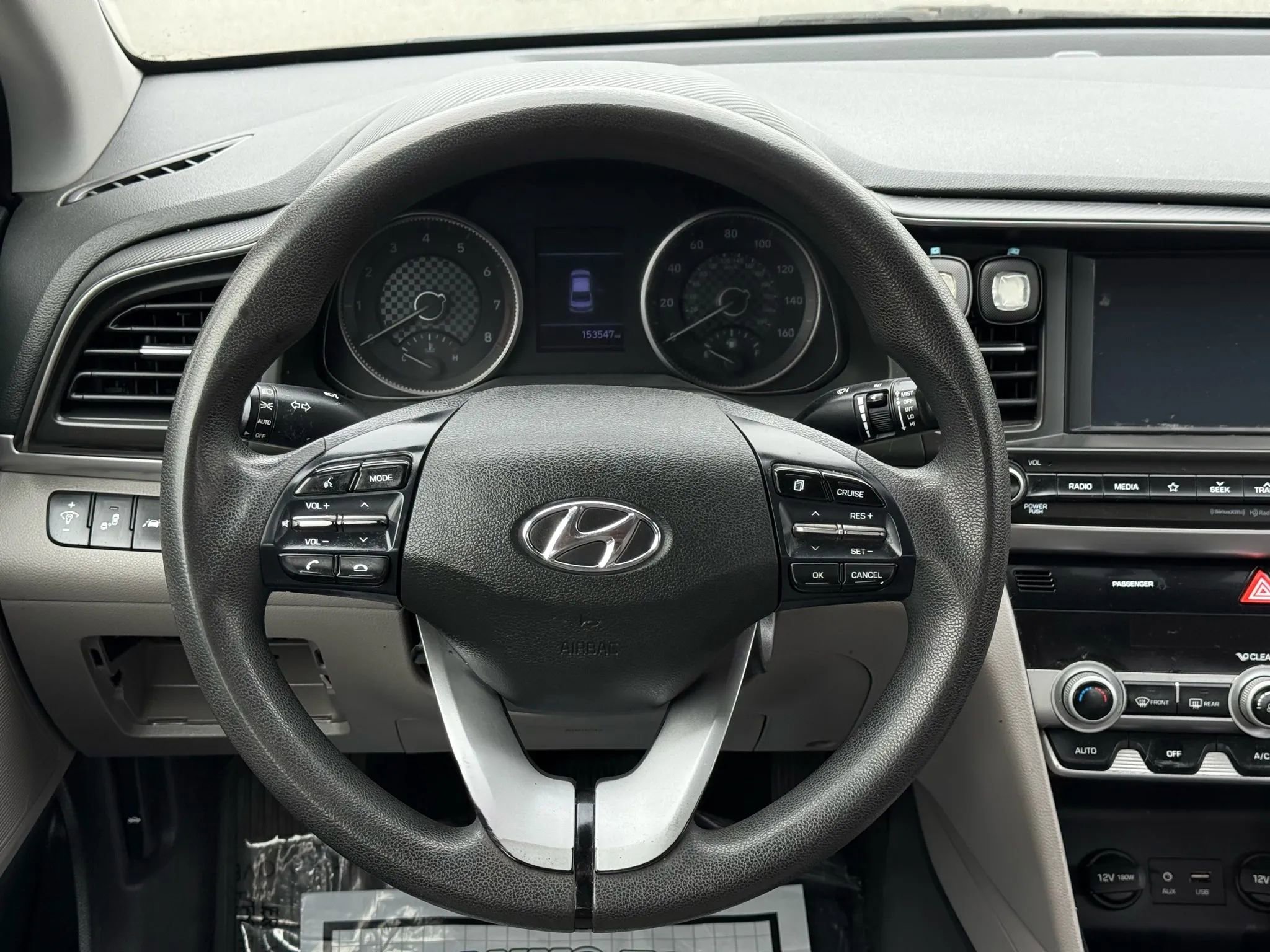 Used 2020 Hyundai Elantra SEL image 31