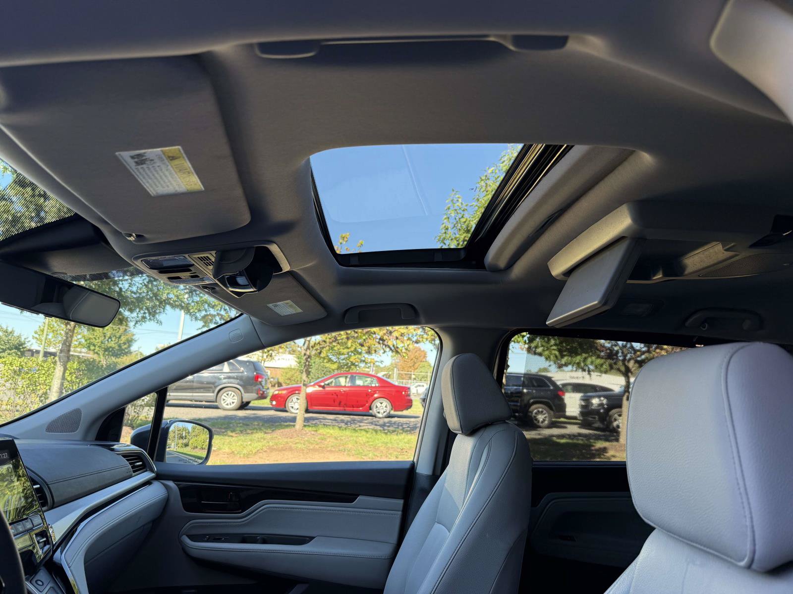 Certified 2024 Honda Odyssey Touring image 22