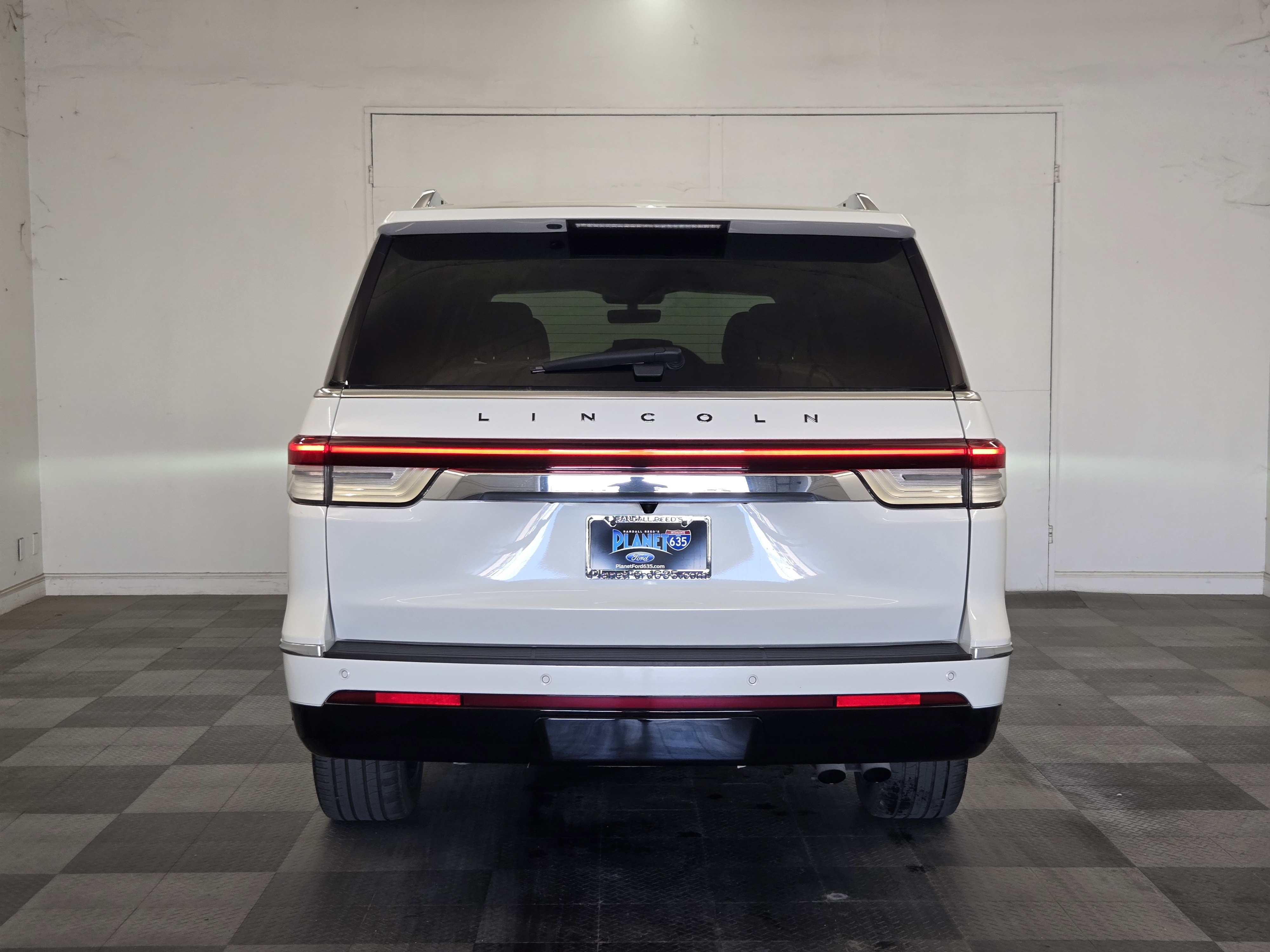 Used 2024 Lincoln Navigator L Black Label AWD/4WD image 6