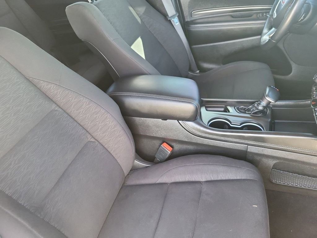Used 2021 Dodge Durango SXT image 34