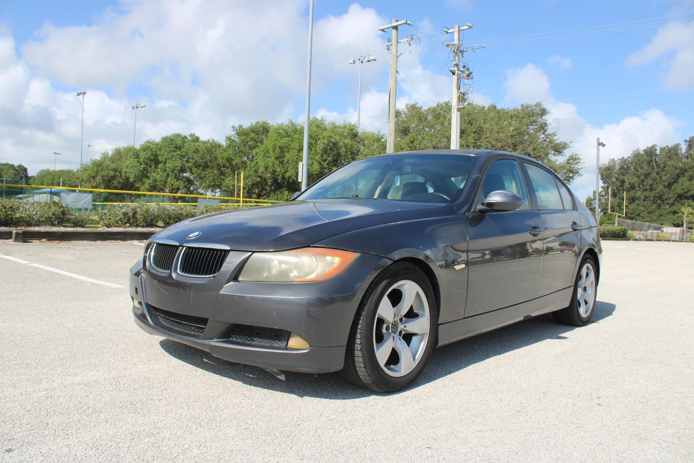 Used 2006 BMW 325i Sedan RWD image 2