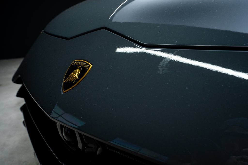 Used 2023 Lamborghini Urus S AWD/4WD image 4