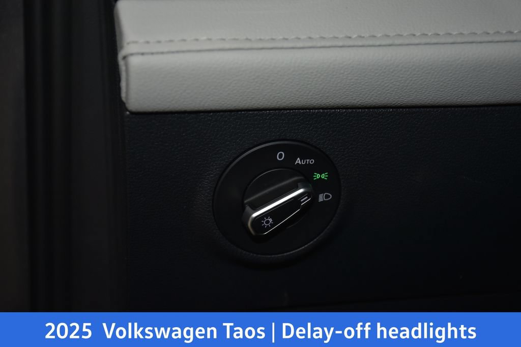 Used 2025 Volkswagen Taos S AWD/4WD image 10