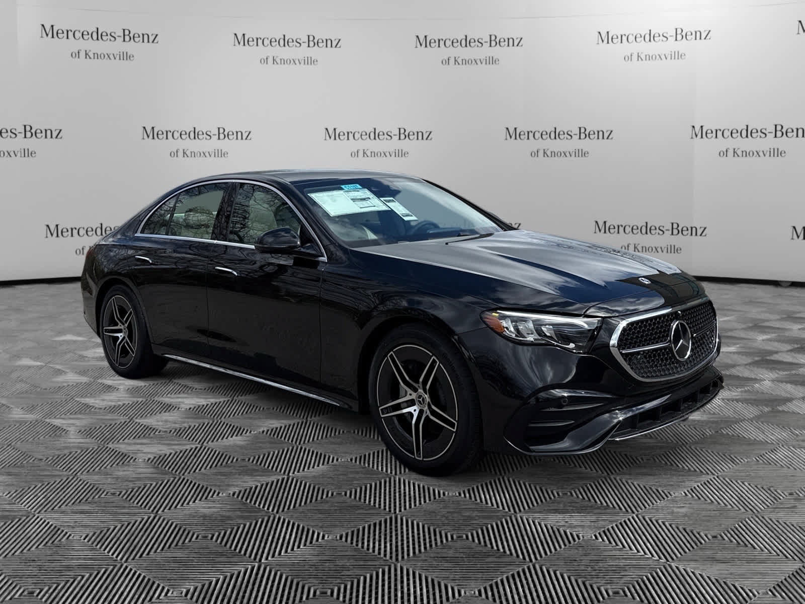 Used 2026 Mercedes-Benz E 350 4MATIC Sedan image 7
