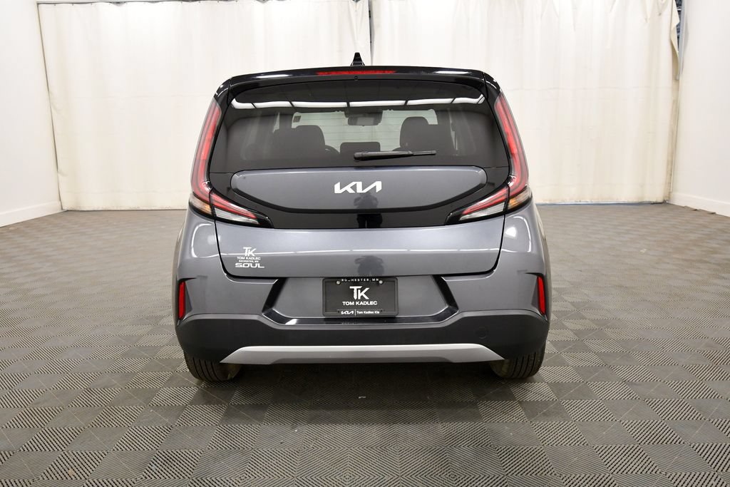 Certified 2025 Kia Soul LX FWD image 6