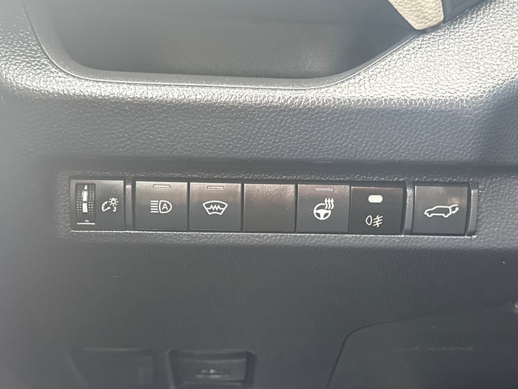 Used 2023 Toyota RAV4 XLE w/ Convenience Package image 32