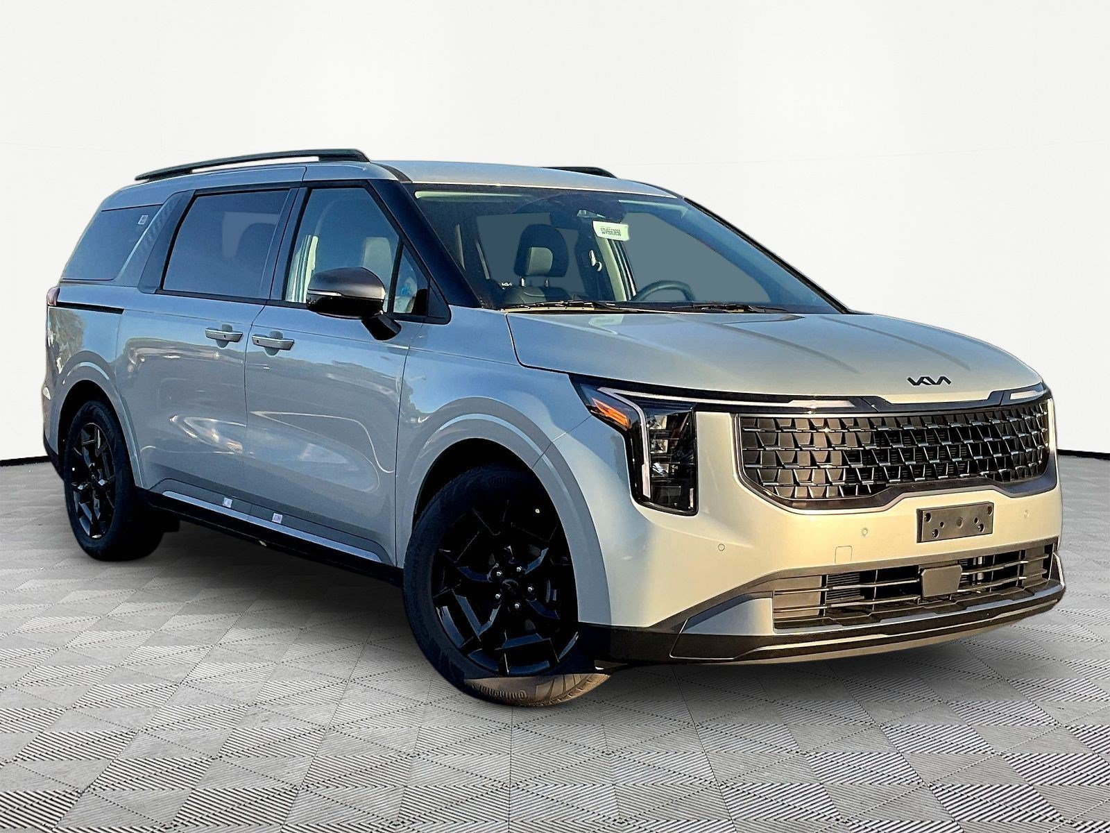 New 2027 Kia Carnival EX FWD image 3