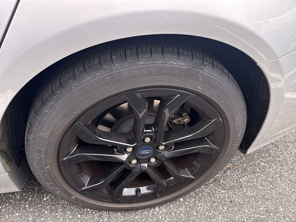 Used 2019 Ford Fusion SE w/ Equipment Group 151A image 12