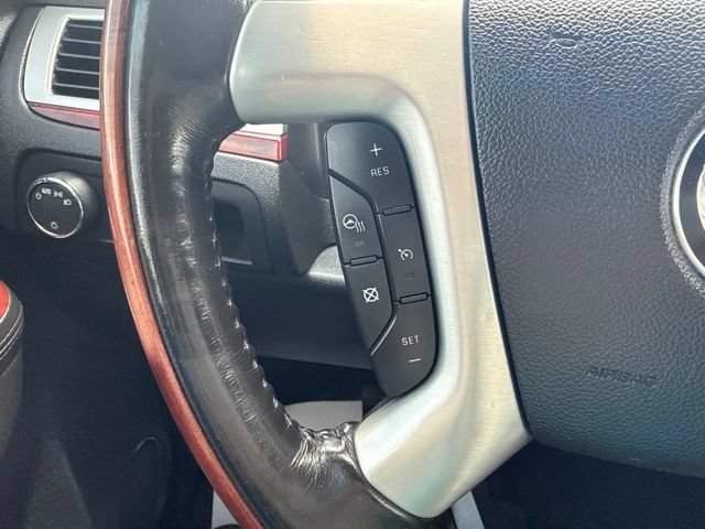 Used 2011 Cadillac Escalade Premium AWD/4WD image 24