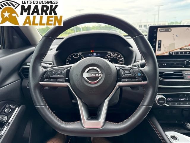 Used 2023 Nissan Altima 2.0 SR FWD image 11