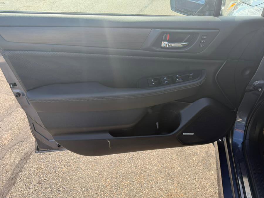 Used 2015 Subaru Legacy 2.5i Limited image 13
