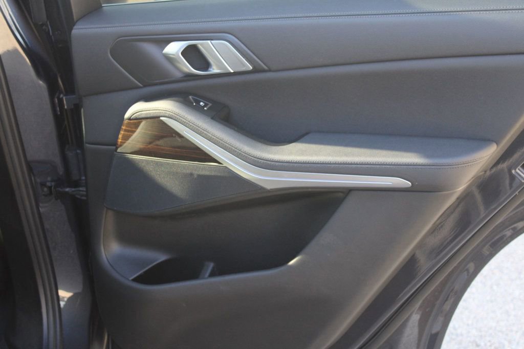 Used 2020 BMW X5 xDrive40i w/ Premium Package image 22