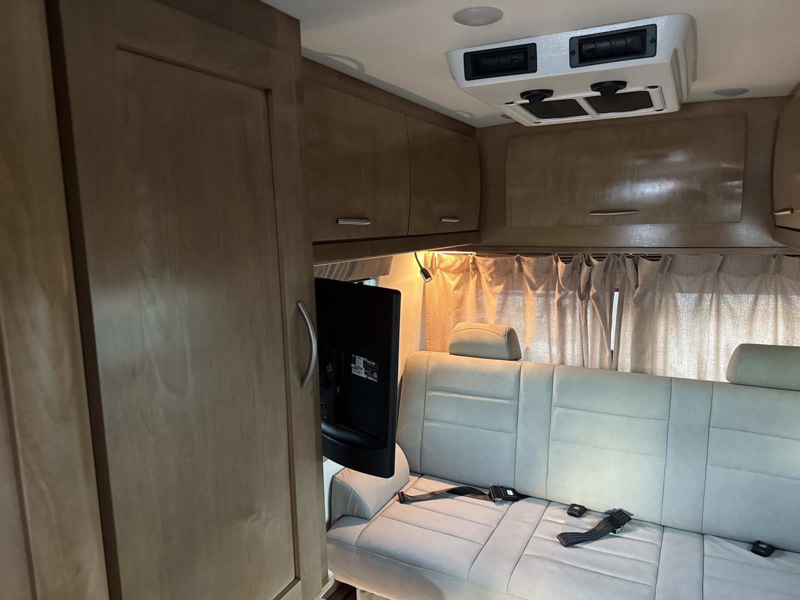 Used 2020 Mercedes-Benz Sprinter 3500 image 29