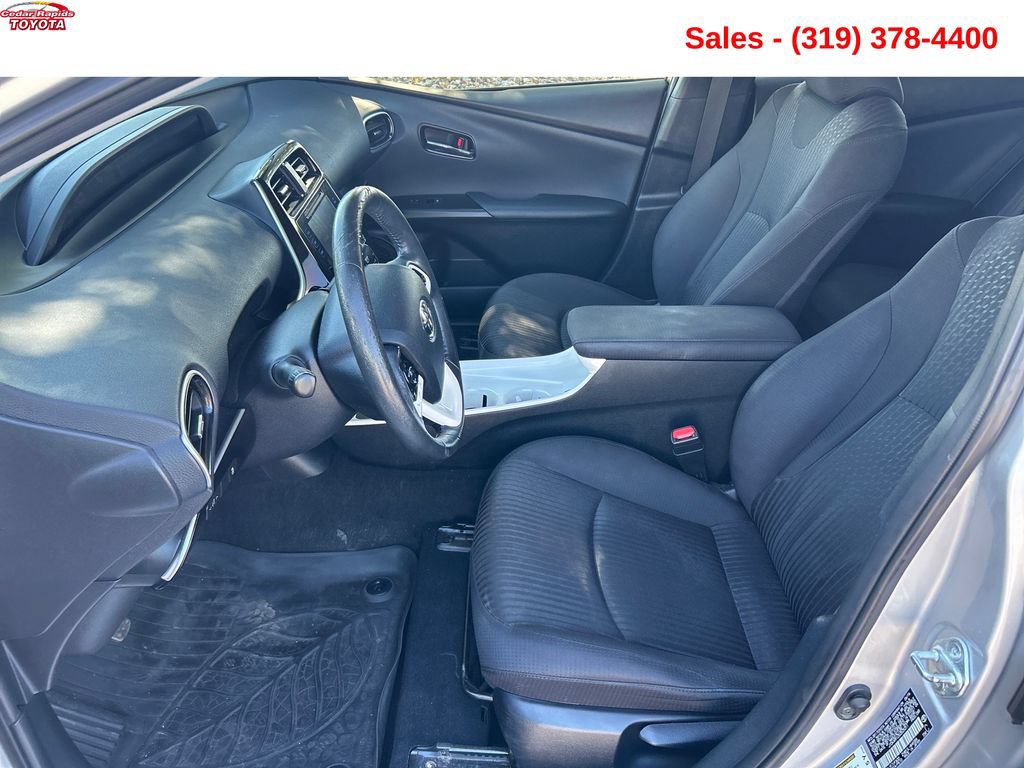 Used 2016 Toyota Prius Three FWD image 11