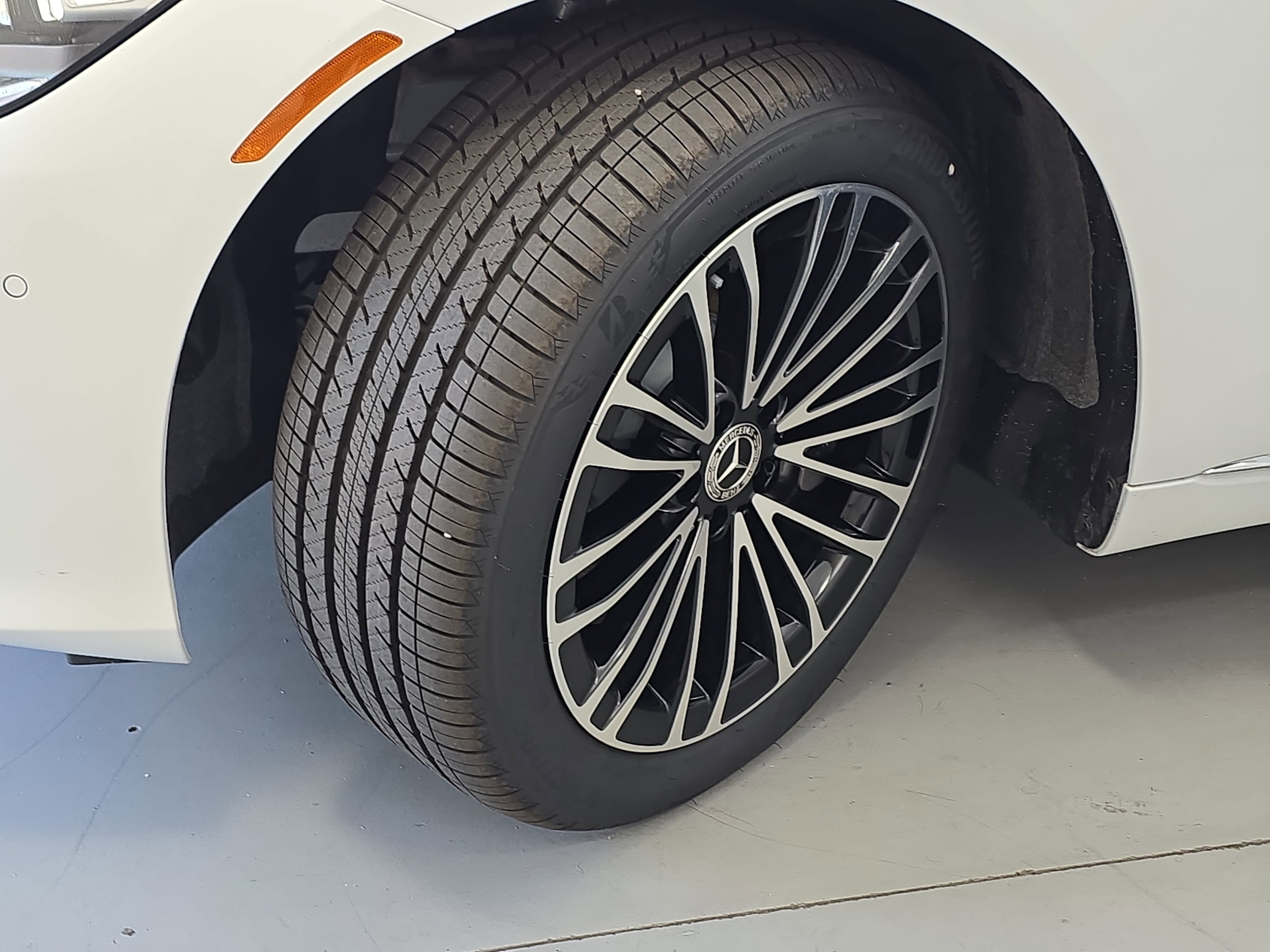 New 2026 Mercedes-Benz S 580 4MATIC Sedan image 31