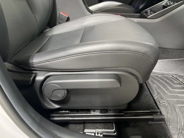 Used 2024 Hyundai Kona Limited AWD/4WD image 34