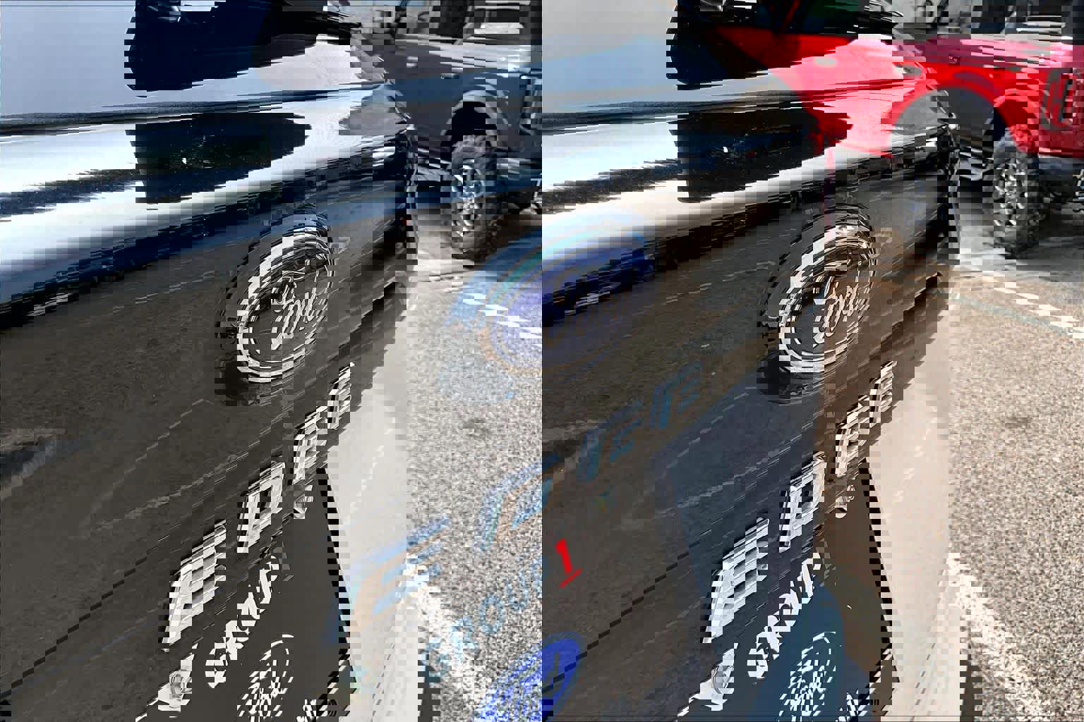 Used 2021 Ford Edge Titanium FWD image 31