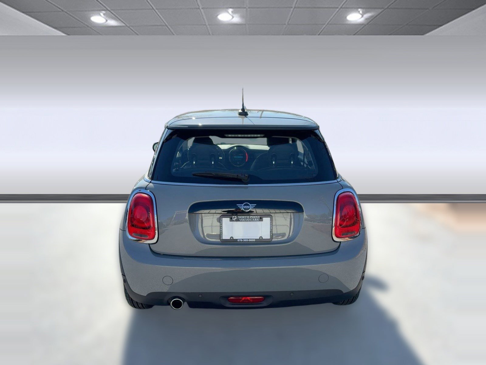 Used 2021 MINI Cooper 2-Door Hardtop image 10